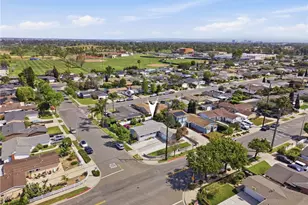 956 W Wilson St, Costa Mesa, CA 92627 - Photo 32