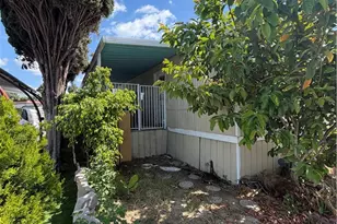 320 N Park Vista Spc 81, Anaheim, CA 92806 - Photo 6