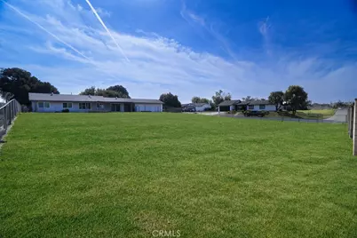 6071 Horse Canyon, Jurupa, CA 92509 - Photo 2