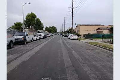 940 W 78th Street, Los Angeles, CA 90044 - Photo 6