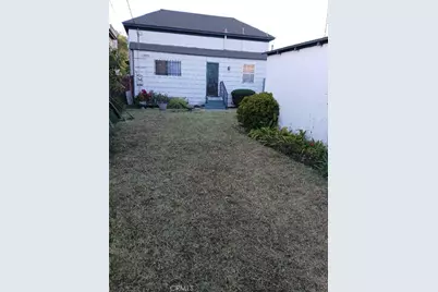 940 W 78th Street, Los Angeles, CA 90044 - Photo 10