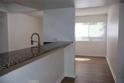 8847 Willis Avenue #9, Panorama City, CA 91402 - Photo 4