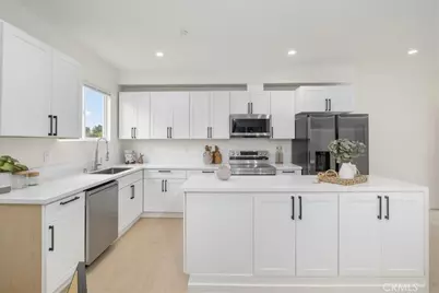 16619 Lake Avenue, Paramount, CA 90723 - Photo 38