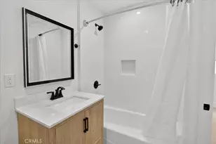 16619 Lake Ave, Paramount, CA 90723 - Photo 46