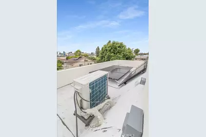 16619 Lake Avenue, Paramount, CA 90723 - Photo 56