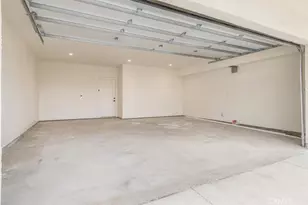 16619 Lake Ave, Paramount, CA 90723 - Photo 52