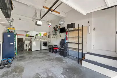 401 W 5th Street #1A, Long Beach, CA 90802 - Photo 20
