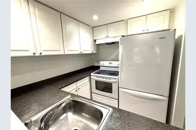 7890 E Spring #4V, Long Beach, CA 90815 - Photo 10