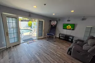 6261 Vanguard Ave, Garden Grove, CA 92845 - Photo 24