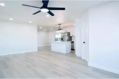9850 Garfield Avenue #5, Huntington Beach, CA 92646 - Photo 4