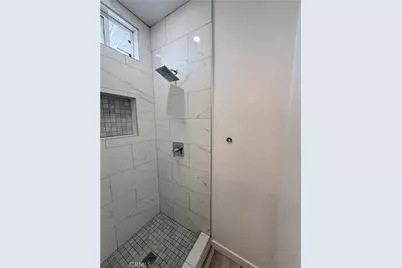 1018 W 67th, Los Angeles, CA 90044 - Photo 24