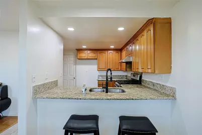 4828 W 5th #E, Santa Ana, CA 92703 - Photo 16