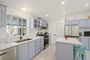 21851 Newland Square, Huntington Beach, CA 92646 - Photo 22
