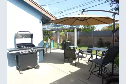 8881 Albatross Dr, Huntington Beach, CA 92646 - Photo 26