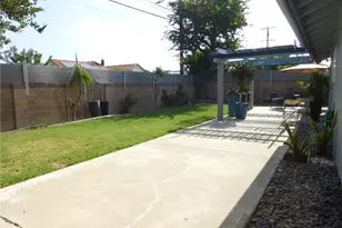 8881 Albatross Dr, Huntington Beach, CA 92646 - Photo 30