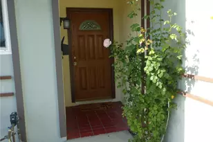 8881 Albatross Dr, Huntington Beach, CA 92646 - Photo 4