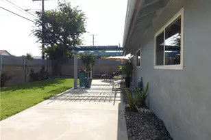 8881 Albatross Dr, Huntington Beach, CA 92646 - Photo 32