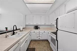 1363 N Schooner, Anaheim, CA 92801 - Photo 8