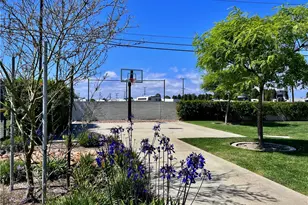 1562 Golden Rain, Seal Beach, CA 90740 - Photo 20