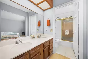 13402 Wentworth St, Arleta, CA 91331 - Photo 38