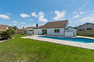 5511 Kern Dr, Huntington Beach, CA 92649 - Photo 36