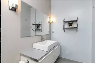 15214 S S Raymond Ave, Gardena, CA 90247 - Photo 22