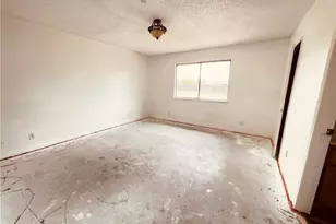 15151 Tonikan Ct, Apple Valley, CA 92307 - Photo 30