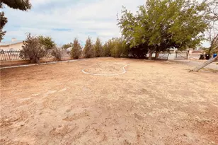 15151 Tonikan Ct, Apple Valley, CA 92307 - Photo 16