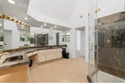 520 Lexington Court #103, Long Beach, CA 90803 - Photo 4