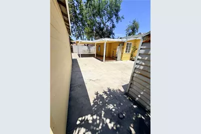7253 Loma Verde Avenue, Canoga Park, CA 91303 - Photo 24