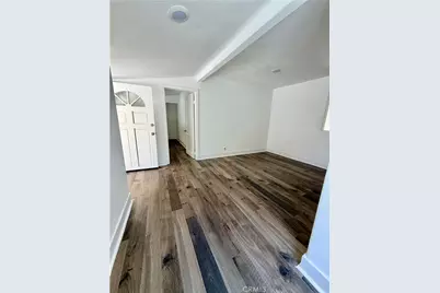 7253 Loma Verde Avenue, Canoga Park, CA 91303 - Photo 6