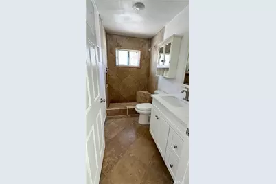 7253 Loma Verde Avenue, Canoga Park, CA 91303 - Photo 14