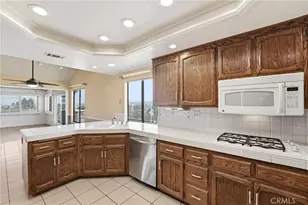 635 S Pathfinder, Anaheim, CA 92807 - Photo 14