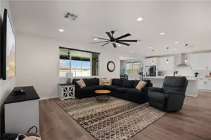 16647 Evelyn Pl, Lake Elsinore, CA 92530 - Photo 12