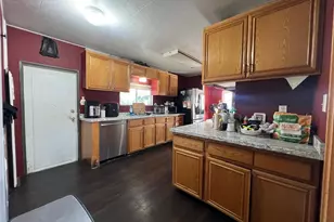 5800 Hamner, Eastvale, CA 91752 - Photo 4