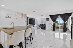 9701 Hawkeye Ln, Anaheim, CA 92804 - Photo 6