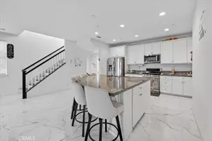 9701 Hawkeye Ln, Anaheim, CA 92804 - Photo 12