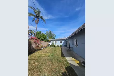 2001 Carfax, Long Beach, CA 90815 - Photo 20