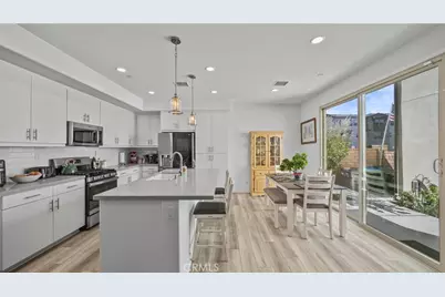 16282 Meadowhouse Avenue, Chino, CA 91708 - Photo 8