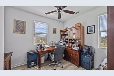 16282 Meadowhouse Avenue, Chino, CA 91708 - Photo 24