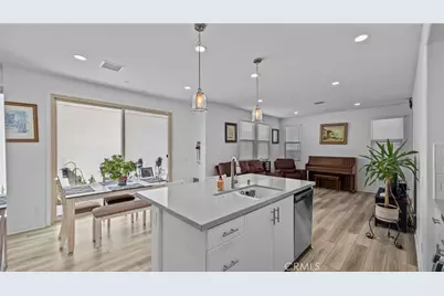 16282 Meadowhouse Avenue, Chino, CA 91708 - Photo 4
