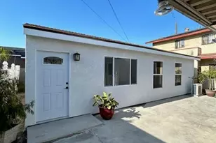 2033 W Burnett St, Long Beach, CA 90810 - Photo 2