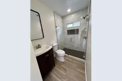2033 W Burnett Street, Long Beach, CA 90810 - Photo 8
