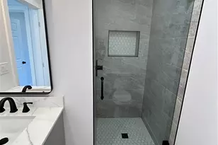 2033 W Burnett St, Long Beach, CA 90810 - Photo 24