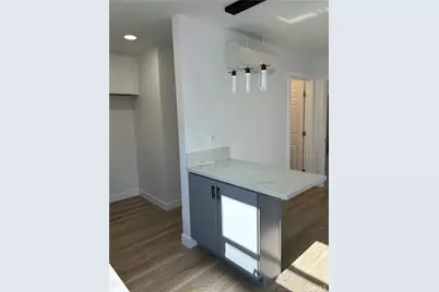 2033 W Burnett Street, Long Beach, CA 90810 - Photo 18