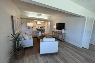 13671 Annandale Dr M1-10F, Seal Beach, CA 90740 - Photo 12