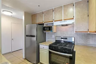 450 E 4th Street, Santa Ana, CA 92701 - Photo 8