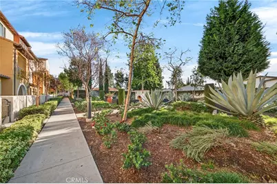 928 E Twill Court, Anaheim, CA 92802 - Photo 20