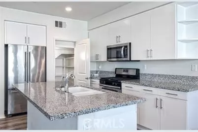 928 E Twill Court, Anaheim, CA 92802 - Photo 6