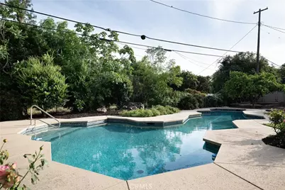 17824 Sunburst, Sherwood Forest, CA 91325 - Photo 32